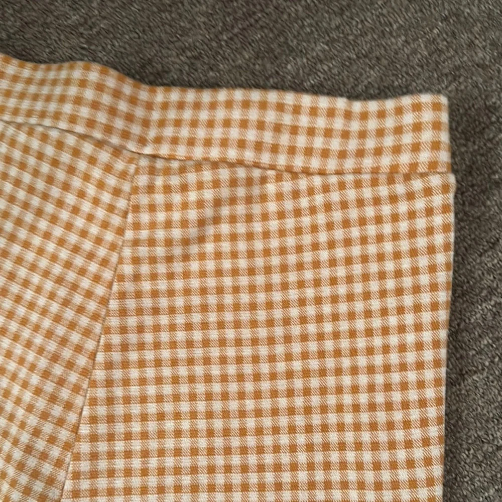 Gingham Tan/Dark Yellow Women's Shorts - Picture 5 of 11